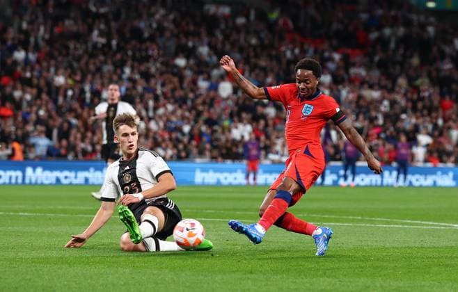 London, England, 26th September 2022. Raheem Sterling of England takes a shot during the UEFA Nations League match at Wembley Stadium, London. Picture credit should read: David Klein Sportimage EDITORIAL USE ONLY. No use with unauthorised audio, video, data, fixture lists, club league logos or live services. Online in-match use limited to 120 images, no video emulation. No use in betting, games or single club league player publications. SPI-1909-0057