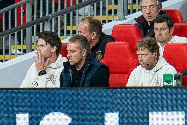 Hansi Flick (Deutschland, Chef-Trainer) England vs. Deutschland Germany, Fussball, Nations League, DFB, 26.09.2022 DFB REGULATIONS PROHIBIT ANY USE OF PHOTOGRAPHS AS IMAGE SEQUENCES AND OR QUASI-VIDEO England vs. Deutschland Germany, Fussball, Nations League, DFB, 26.09.2022 London Copyright: xEibner-Pressefoto BahhoxKarax EP_EER