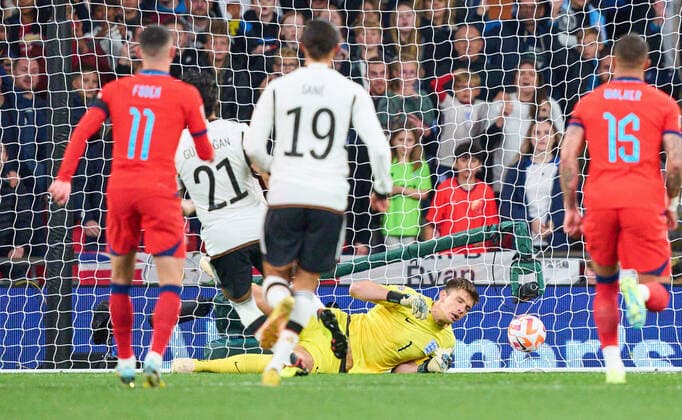 Ilkay Gündogan, DFB 21 scores, shoots goal , Tor, Treffer, Torschuss, 0-1 in the UEFA Nations League 2022 match ENGLAND - GERMANY in Season 2022 2023 on Sept 26, 2022 in London, Great Britain.