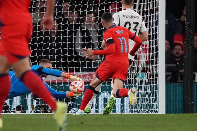 Torwart Goalie Marc-Andre ter Stegen (Deutschland Germany) haelt - London 26.09.2022: England vs. Deutschland, UEFA Nations League, 6. Spieltag, Wembley Stadium