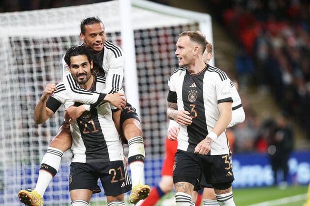 Torjubel 1:0 Deutschland, V.li. Torschütze Ilkay Gündogan (GER) , Leroy Sane (GER) , David Raum (GER) .England-Deutschland . Fussball-Länderspiel 2022, Nations League . Mönchengladbach, GER, 26.09.2022 ,