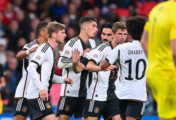 Fussball International UEFA Nations League in Wembley England - Deutschland 26.09.2022 Torjubel nach dem 3:3: Timo Werner, Kai Havertz, Ilka Guendogan, Thomas Mueller und Serge Gnabry (v.l., alle Deutschland)