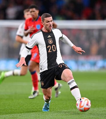 Fussball International UEFA Nations League 26.09.2022 in Wembley England - Deutschland Robin Gosens (Deutschland) am Ball
