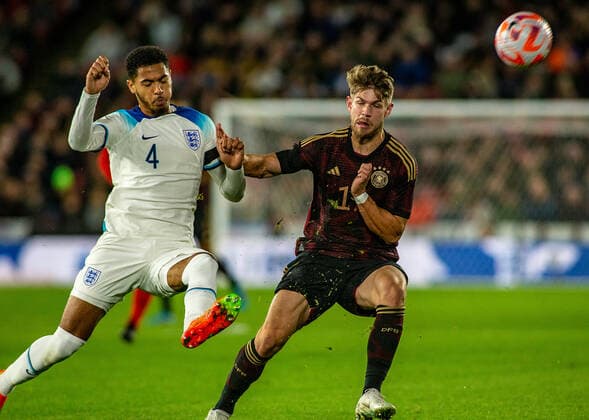 England™s Levi Colwill (4) clears from Germany™s Jan Thielman (17) during the International Friendly, Länderspiel, Nationalmannschaft match between England U-21 and Germany U-21 at Bramall Lane, Sheffield, England on 27 September 2022. Copyright: xSimonxHallx 33490008