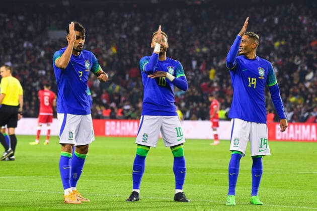 Sport Themen der Woche KW39 Sport Bilder des Tages But sur penalty de Neymar Jr ( 10 - Bresil ) - L. PAQUETÃ ( 7 - Bresil ) - RAPHINHA ( 19 - Bresil ) - FOOTBALL : Bresil vs Tunisie - Match amical - Paris 27 09 2022 FedericoPestellini Panoramic 