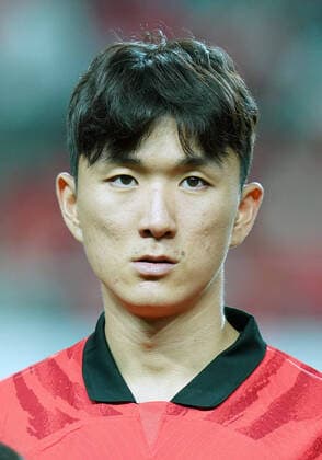 Friendly Soccer Match ( South Korea vs Cameroon - 2022 09 27) SEOUL, SOUTH KOREA, SEP 27 : Hwang In-beom of South Korea during the friendly soccer match between South Korea and Cameroon at the Seoul World Cub Stadium in Seoul, South Korea, 27 September 2022. (Editorial Use Only) Seoul the Seoul World Cup Stadium South Korea 7599_263805 Copyright: xSeokyongxLee PentaxPressx