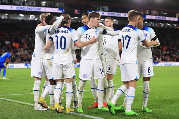Football - U21, U 21 International Friendly, Länderspiel, Nationalmannschaft - England U21 v Germany U21 27th September 2022 - U21 International Friendly - England U21 v Germany U21 - Conor Gallagher of England celebrates after scoring their second goal with James Garner of England and their team mates - Photo: Simon Stacpoole Offside. Sheffield UK Copyright: xSimonxStacpoolexOffside