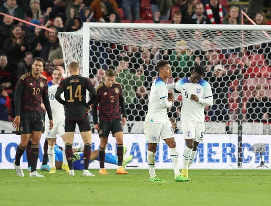 27th September 2022; Bramall Lane, Sheffield, South Yorkshire, England; International Friendly, LÃ¤nderspiel, Nationalmannschaft England U21, U 21 versus Germany U21 : England s Folarin Balogun celebrates with Jacob Ramsey after he scores his side s first goal in the 41st minute to make it 1-1  ActionPlus12430713 LeexParker
