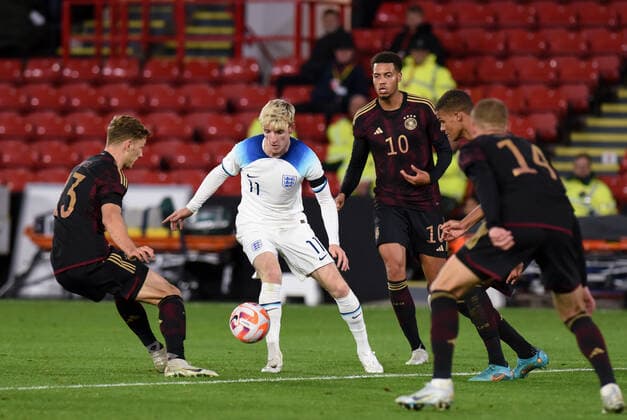 Anthony Gordon (Everton) of England U21, U 21 during the International Friendly, L?nderspiel, Nationalmannschaft match between England U21 and Germany U21 at Bramall Lane, Sheffield, England on 27 September 2022. Copyright: xAndyxRowlandx PMI-5193-0053