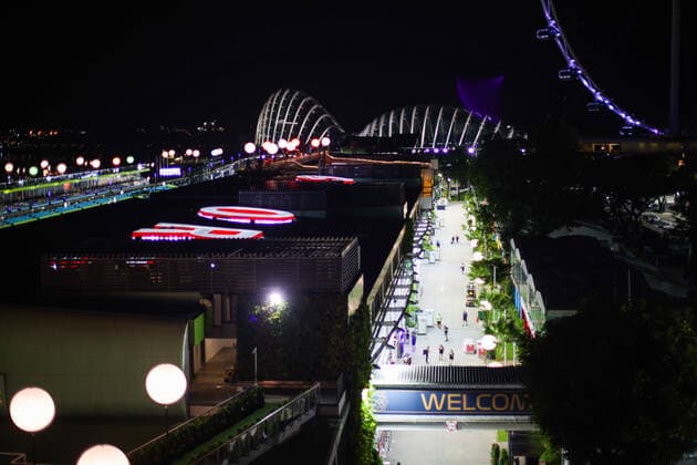 illustration paddock during the Formula 1 Singapore Airlines Singapore Grand Prix 2022, 17th round of the 2022 FIA Formula One World Championship, WM, Weltmeisterschaft from September 30 to October 02, 2022 on the Marina Bay Street Circuit, in Singapore - F1 - SINGAPORE GRAND PRIX 2022 DPPI Panoramic  00122039_AV6_1649
