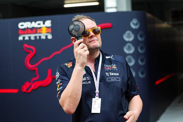 CARR Alan (gbr), portrait, during the Formula 1 Singapore Airlines Singapore Grand Prix 2022, 17th round of the 2022 FIA Formula One World Championship, WM, Weltmeisterschaft from September 30 to October 02, 2022 on the Marina Bay Street Circuit, in Singapore - F1 - SINGAPORE GRAND PRIX 2022 DPPI Panoramic  20220929_GOOD9515