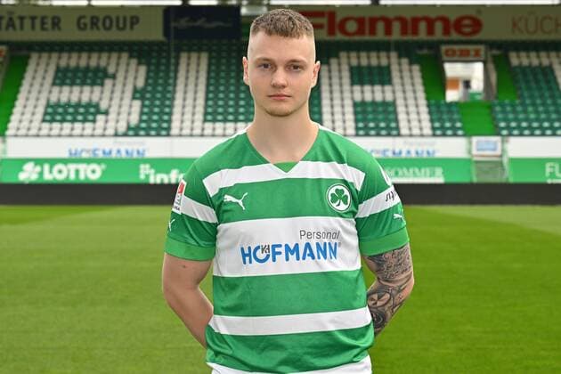 29.09.2022 - SpVgg Greuther Fürth ( Kleeblatt Spielvereinigung ) - 1. Fussball Bundesliga - Saison 2022 2023 - Fototermin Porträttermin - - Einzelbild Einzelfoto Portrait Porträt Kopfbild - Robin Kehr (7, SpVgg Greuther Fürth )