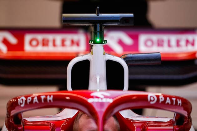 Air Intake of the Alfa Romeo F1 Team ORLEN C42, mechanical detail during the Formula 1 Singapore Airlines Singapore Grand Prix 2022, 17th round of the 2022 FIA Formula One World Championship, WM, Weltmeisterschaft from September 30 to October 02, 2022 on the Marina Bay Street Circuit, in Singapore - F1 - SINGAPORE GRAND PRIX 2022 DPPI Panoramic  00122039__V2_0943