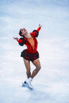 Olympics Figure skating, Eiskunstlauf Katarina Witt (GDR) Gold medalist and Olympic Champion competing in the Ladies Figure Skating Free Skate at the 1988 Olympic Winter games, Winterspiele,Spiele, Summer games Calgary, Alberta Olympic Saddledome Canada Copyright: xStevenxE.xSutton DUOMO PCNx FG0102 011426