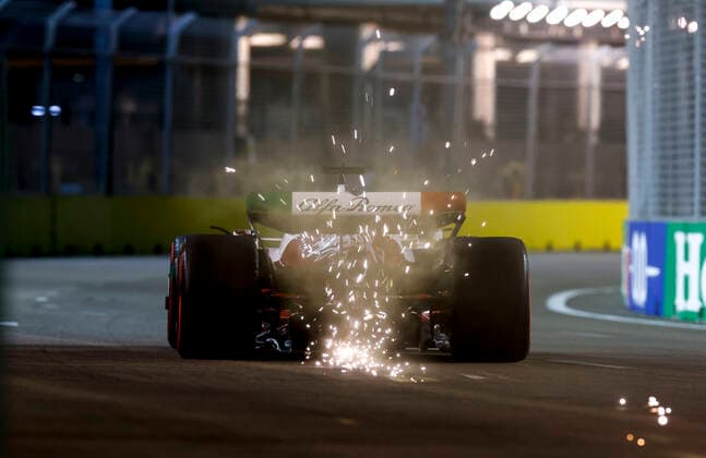 77 Valtteri Bottas (FIN, Alfa Romeo F1 Team ORLEN), F1 Grand Prix of Singapore at Marina Bay Street Circuit on September 30, 2022 in Singapore, Singapore. (Photo by HOCH ZWEI) Singapore Singapore