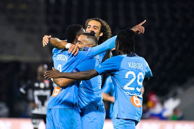 Joie des joueurs de Marseille apres le but de Gerson SANTOS DA SILVA ( 8 - Olympique Marseille ) - FOOTBALL : Angers vs Marseille - Ligue 1 - 30 09 2022 FedericoPestellini Panoramic 
