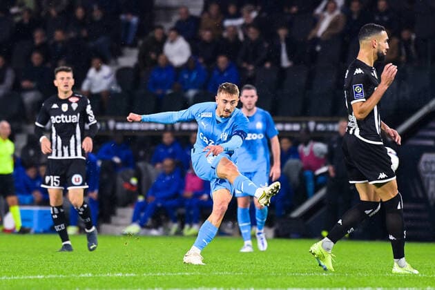 Valentin RONGIER ( 21 - Olympique Marseille ) - FOOTBALL : Angers vs Marseille - Ligue 1 - 30 09 2022 FedericoPestellini Panoramic 