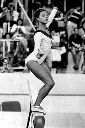 ARKIV 1972 - Ryskan Olga Korbut vinner guld pa bommen och i fristaende vid OS i München 1972. MÜNCHEN TYSKLAND Gymnastik x193x Copyright: xEPUx 1972 OS-HISTORIA