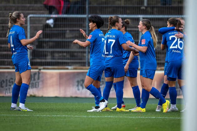 1. Frauen-Bundesliga; Koeln vs. Turbine Potsdam, 01.10.2022 Koeln, 01.October - Freude ueberr das 1:1 durch Martyna Wiankowska ( 26, 1. FFC Turbine Potsdam) waehrend der Begegnung 1. FC Koeln gegen den 1. FFC Turbine Potsdam an Spieltag 3 der Frauen-Fussball-Bundesliga am 01.10.2022 im Franz-Kremer-Stadion in Koeln (Nordrhein-Westfalen). DFL REGULATIONS PROHIBIT ANY USE OF PHOTOGRAPHS AS IMAGE SEQUENCES AND OR QUASI-VIDEO. Copyright: xBEAUTIFULxSPORTS AxelxKohringx