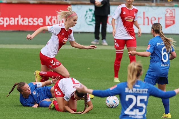 1.FC Köln vs. Turbine Potsdam, Fussball Frauen, 1. Bundesliga, links: Sharon Beck (1.FC Köln), Bild: , 01.10.2022