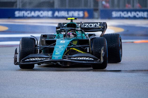 Sebastian Vettel (GER, Aston Martin Aramco Cognizant F1 Team 5) im AMR22, SIN, Formel 1 Grand Prix von Singapur, Marina Bay Circuit, 3. Freies Training, 01.10.2022 SIN, Formel 1 Grand Prix von Singapur, Marina Bay Circuit, 3. Freies Training, 01.10.2022 Singapur Copyright: xEibner Memmlerx EP_MMR
