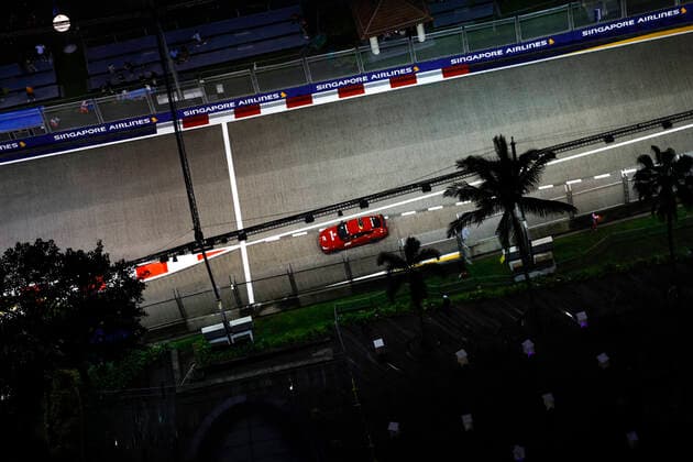 F1 Medical Car, Mercedes-AMG GT 63 S 4MATIC+, F1 Grand Prix of Singapore at Marina Bay Street Circuit on October 1, 2022 in Singapore, Singapore. (Photo by HOCH ZWEI) Singapore Singapore