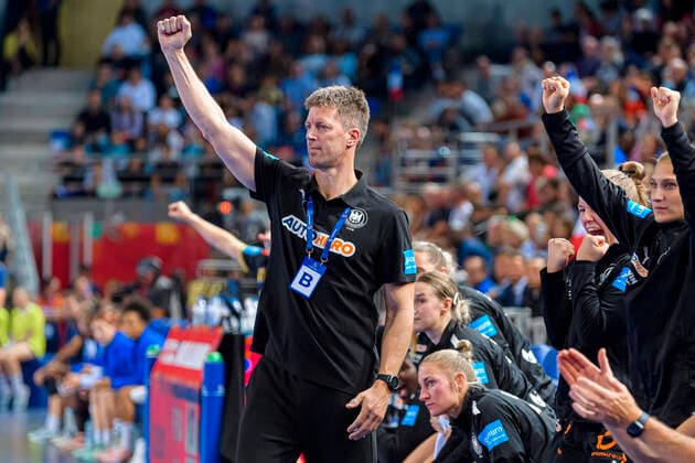Handball, Frauen: Länderspiel, Frankreich - Deutschland Trainer Markus Gaugisch (Deutschland) Metz Arenes de Metz Frankreich