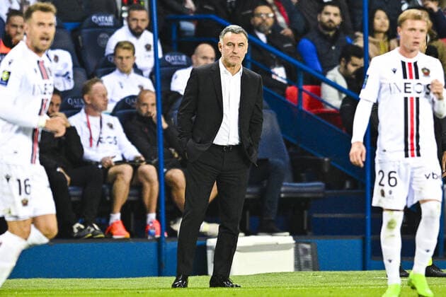 Christophe Galtier - Entraineur (PSG) FOOTBALL : PSG vs Nice - Ligue1 Uber Eats - 01 10 2002 JBAutissier Panoramic 