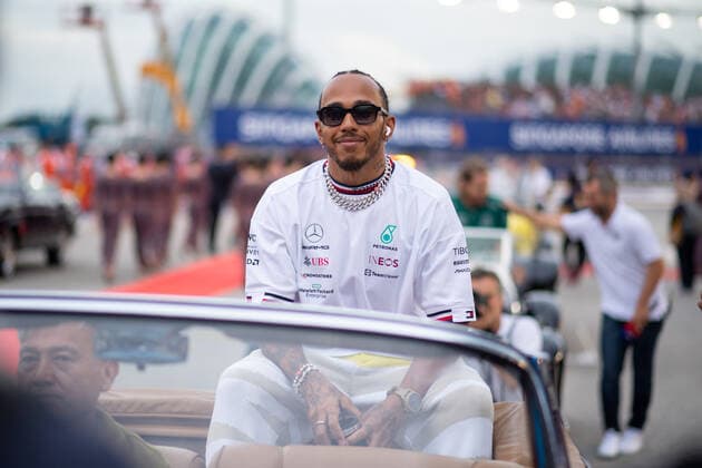 Lewis Hamilton (UK, Mercedes AMG Petronas F1 Team 44) bei der Fahrerparade vor dem Rennen, SIN, Formel 1 Grand Prix von Singapur, Marina Bay Circuit, Rennen, 02.10.2022 SIN, Formel 1 Grand Prix von Singapur, Marina Bay Circuit, Rennen, 02.10.2022 Singapur Copyright: xEibner Memmlerx EP_MMR