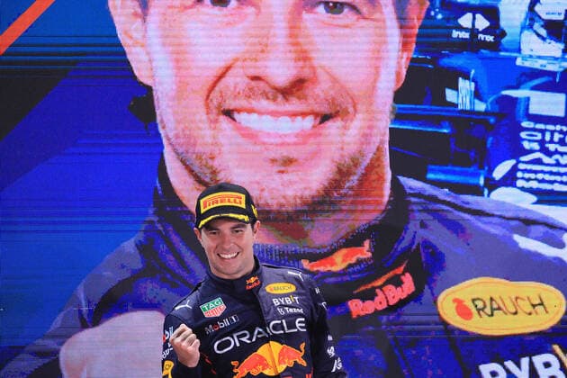 October 2nd 2022; Marina Bay, Singapore, Singapore FIA Formula 1 Grand Prix: Race day: Oracle Red Bull Racing, Sergio Perez wins the Singapore GP  ActionPlus12432189 Octane