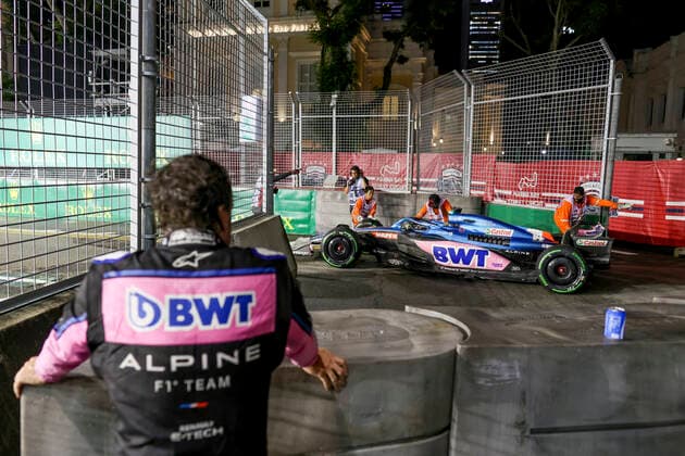 14 Fernando Alonso (ESP, BWT Alpine F1 Team), F1 Grand Prix of Singapore at Marina Bay Street Circuit on October 2, 2022 in Singapore, Singapore. (Photo by HOCH ZWEI) Singapore Singapore