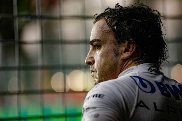 14 Fernando Alonso (ESP, BWT Alpine F1 Team), F1 Grand Prix of Singapore at Marina Bay Street Circuit on October 2, 2022 in Singapore, Singapore. (Photo by HOCH ZWEI) Singapore Singapore