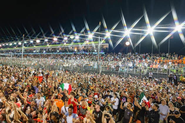 Fans, F1 Grand Prix of Singapore at Marina Bay Street Circuit on October 2, 2022 in Singapore, Singapore. (Photo by HOCH ZWEI) Singapore Singapore