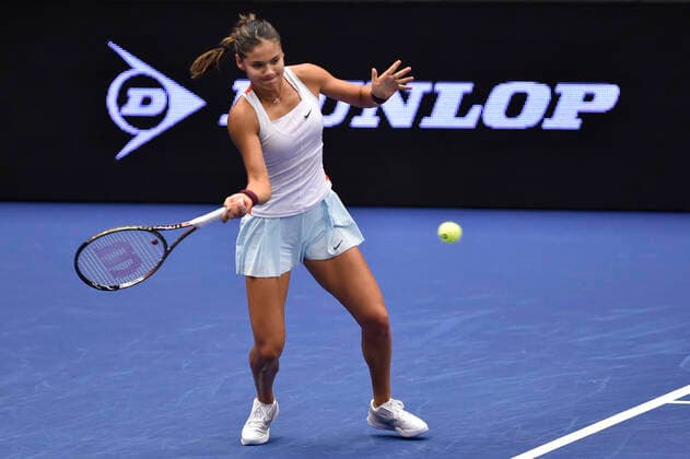 Emma Raducanu of Britain in action during the WTA, Tennis Damen Agel Open 2022 women s tennis tournament match against Darja Kasatkina of Russia in Ostrava, Czech Republic, October 4, 2022. (CTKxPhoto JaroslavxOzana) CTKPhotoP2022100407396  JAO 08