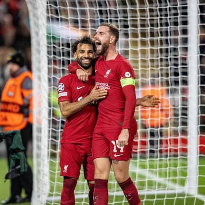 Sport Themen der Woche KW40 Sport Bilder des Tages Liverpool v Rangers Champions League 04 10 2022. GOAL 2-0 Liverpool forward Mohamed Salah (11) scores a penalty and celebrates with Liverpool midfielder Jordan Henderson (14) during the Champions League match between Liverpool and Rangers at Anfield, Liverpool, England on 4 October 2022. Liverpool Anfield Merseyside England Editorial use only , Copyright: xIanxStephenx PSI-16086-0025