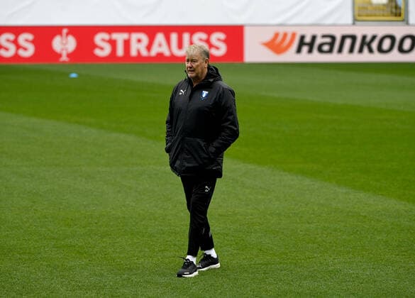 Fussball, Herren, Saison 2022 2023, Europa League, Malmö FF - 1. FC Union Berlin (Gruppenphase, Gruppe D, 3. Spieltag), Training von Malmö am Tag vor dem Spiel im Eleda Stadium, Trainer Age Hareide (Malmö FF), 05.10. 2022, Copyright: xMatthiasxKochx