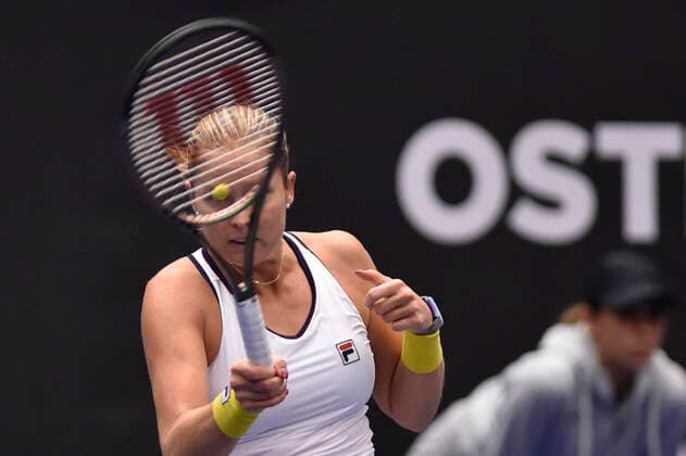 Shelby Rogers (USA) in action during the WTA, Tennis Damen Agel Open 2022 women s tennis tournament match against Barbora Krejcikova (Czech), on October 5, 2022, in Ostrava, Czech Republic. (CTKxPhoto JaroslavxOzana) CTKPhotoP2022100505424  JAO 17