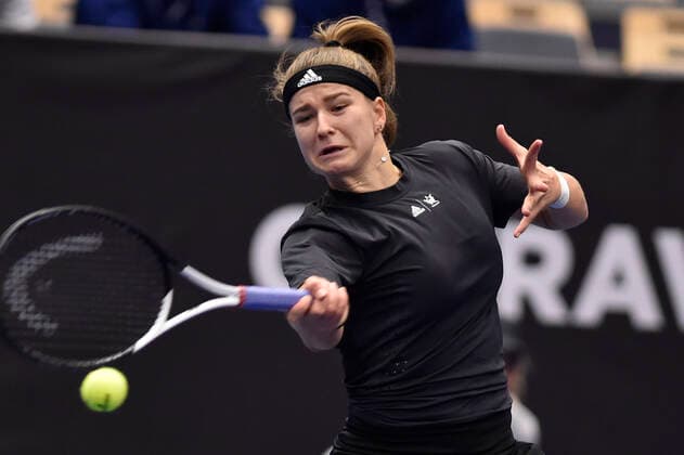 Karolina Muchova (Czech) in action during the WTA, Tennis Damen Agel Open 2022 women s tennis tournament match against Beatriz Haddad Maia (Brasil), on October 5, 2022, in Ostrava, Czech Republic. (CTKxPhoto JaroslavxOzana) CTKPhotoP2022100506192  JAO 23