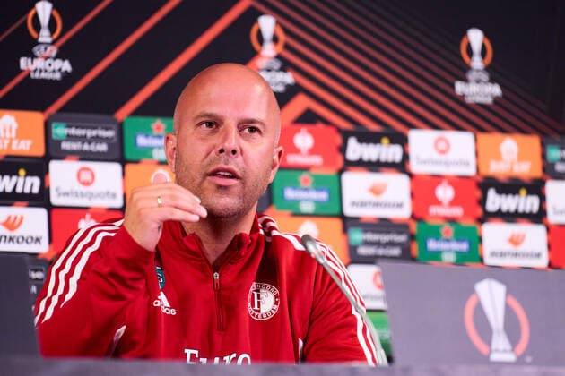 UEFA Europa League press conference, PK, Pressekonferenz and training of Feyenoord Herning - Feyenoord coach Arne Slot during the press conference and training of Feyenoord at MCH Arena on 5 October 2022 in Herning, Denmark. Copyright: xTomxBodex