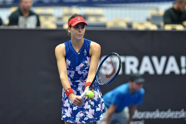 2022.10.05 Ostrava Tenis ziemny, turniej kobiet, turniej WTA, Tennis Damen Ostrawa, AGEL Open 2022 Iga Swiatek - Ajla Tomljanovic N z Ajla Tomljanovic Foto Krzysztof Porebski PressFocus 2022.10.05 Ostrava Tennis, women, WTA tournament Ostrava AGEL Open 2022 Iga Swiatek - Ajla Tomljanovic Ajla Tomljanovic Credit: Krzysztof Porebski PressFocus NEWSPIX.PL --- Newspix.pl  20221005PF_KP019
