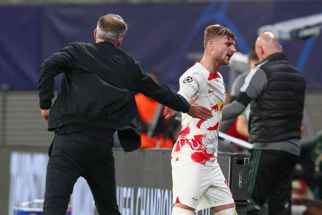 Sport Themen der Woche KW40 05.10.2022, xtgx, Fussball UEFA Champions League, RB Leipzig - Celtic Glasgow emspor, v.l. Marco Rose (Leipzig, Trainer), Timo Werner (Leipzig, 11) Auswechslung, sauer, wuetend (DFL DFB REGULATIONS PROHIBIT ANY USE OF PHOTOGRAPHS as IMAGE SEQUENCES and or QUASI-VIDEO) Leipzig *** 05 10 2022, xtgx, football UEFA Champions League, RB Leipzig Celtic Glasgow emspor, v l Marco Rose Leipzig, coach , Timo Werner Leipzig, 11 substitution, sour, angry DFL DFB REGULATES PROHIBIT ANY USE OF PHOTOGRAPHS as IMAGE SEQUENCES and or QUASI VIDEO Leipzig