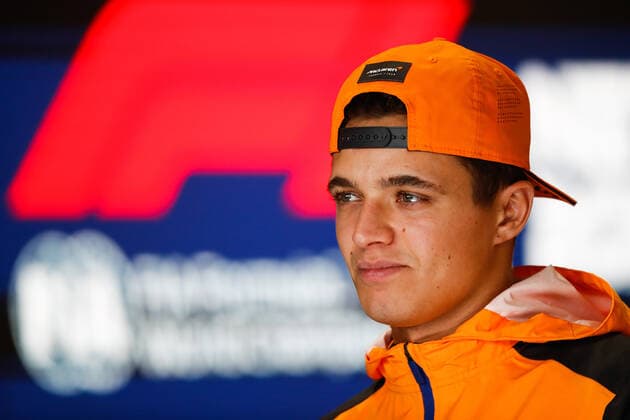 NORRIS Lando (gbr), McLaren F1 Team MCL36, portrait during the Formula 1 Honda Japanese Grand Prix 2022, 18th round of the 2022 FIA Formula One World Championship, WM, Weltmeisterschaft from October 7 to 9, 2022 on the Suzuka International Racing Course, in Suzuka, Mie Prefecture, Japan - F1 - JAPANESE GRAND PRIX 2022 DPPI Panoramic  00122041__V2_4974