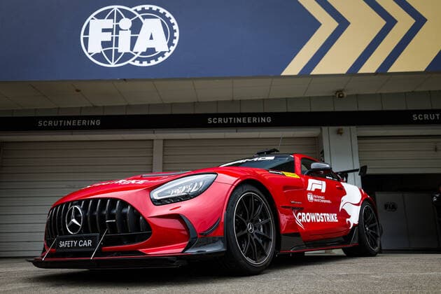 The FIA Mercedes AMG Safety Car during the Formula 1 Honda Japanese Grand Prix 2022, 18th round of the 2022 FIA Formula One World Championship, WM, Weltmeisterschaft from Octobre 7 to 9, 2022 on the Suzuka International Racing Course, in Suzuka, Mie Prefecture, Japan - F1 - JAPANESE GRAND PRIX 2022 DPPI Panoramic  20221006_GOOD7851