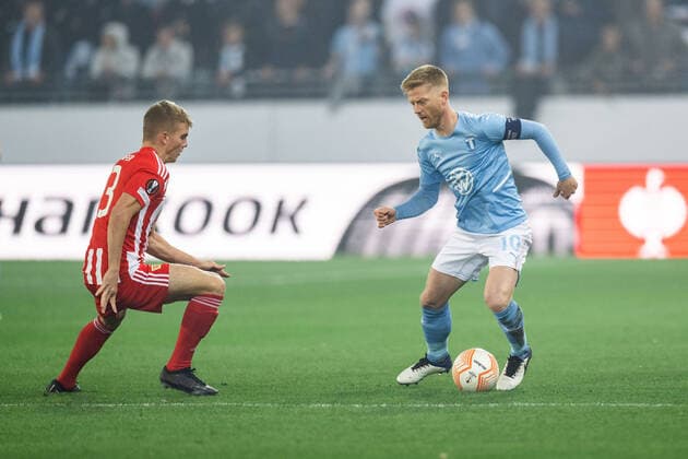 221006 Anders Christiansen of Malmö FF and Andras Schäfer of Union Berlin during the UEFA Europa League match between Malmö FF and Union Berlin on October 6, 2022 in Malmö. Photo: Petter Arvidson BILDBYRAN kod PA PA0409 fotboll football soccer fotball uefa europa league malmö ff union berlin bbeng Copyright: PETTERxARVIDSON BB221006PA040