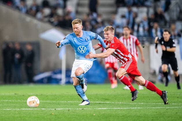 221006 Anders Christiansen of Malmö FF and Andras Schäfer of Union Berlin during the UEFA Europa League match between Malmö FF and Union Berlin on October 6, 2022 in Malmö. Photo: Petter Arvidson BILDBYRAN kod PA PA0409 fotboll football soccer fotball uefa europa league malmö ff union berlin bbeng Copyright: PETTERxARVIDSON BB221006PA074