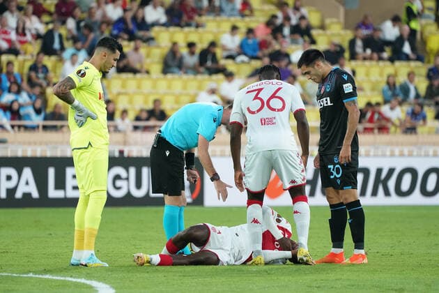 Blessure - Mohamed Camara (AS Monaco) FOOTBALL : AS Monaco vs Trabzonspor - Ligue Europa - Phase de groupe - Monaco - 06 10 2022 NorbertScanella Panoramic 