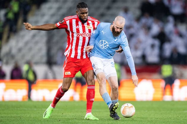 221006 Jordan Siebatcheu of Union Berlin and Jo Inge Berget of Malmö FF during the UEFA Europa League match between Malmö FF and Union Berlin on October 6, 2022 in Malmö. Photo: Petter Arvidson BILDBYRAN kod PA PA0409 fotboll football soccer fotball uefa europa league malmö ff union berlin bbeng Copyright: PETTERxARVIDSON BB221006PA087