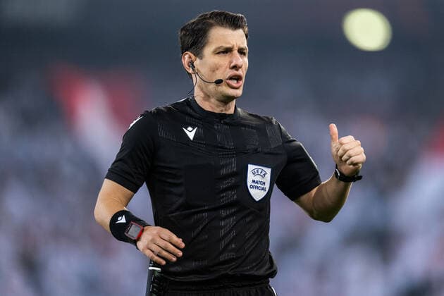 221006 Referee Halil Umut Meler during the UEFA Europa League match between Malmö FF and Union Berlin on October 6, 2022 in Malmö. Photo: Petter Arvidson BILDBYRAN kod PA PA0409 fotboll football soccer fotball uefa europa league malmö ff union berlin bbeng Copyright: PETTERxARVIDSON BB221006PA090