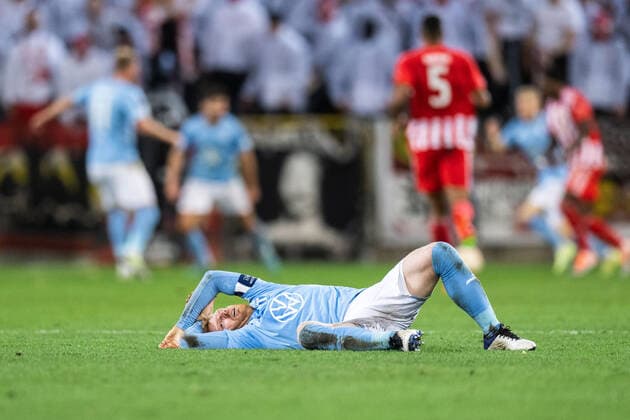 221006 Anders Christiansen of Malmö FF in pain during the UEFA Europa League match between Malmö FF and Union Berlin on October 6, 2022 in Malmö. Photo: Petter Arvidson BILDBYRAN kod PA PA0409 fotboll football soccer fotball uefa europa league malmö ff union berlin bbeng skada Copyright: PETTERxARVIDSON BB221006PA139