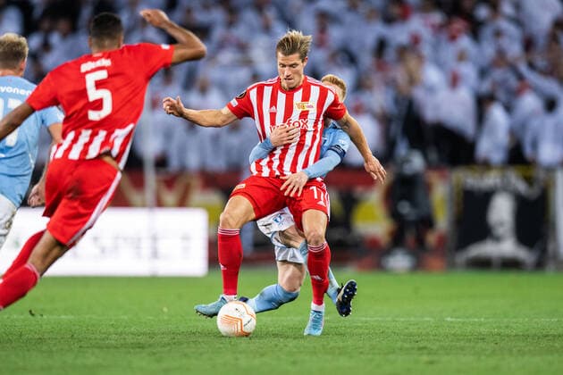 221006 Kevin Behrens of Union Berlin and Anders Christiansen of Malmö FF during the UEFA Europa League match between Malmö FF and Union Berlin on October 6, 2022 in Malmö. Photo: Petter Arvidson BILDBYRAN kod PA PA0409 fotboll football soccer fotball uefa europa league malmö ff union berlin bbeng Copyright: PETTERxARVIDSON BB221006PA144